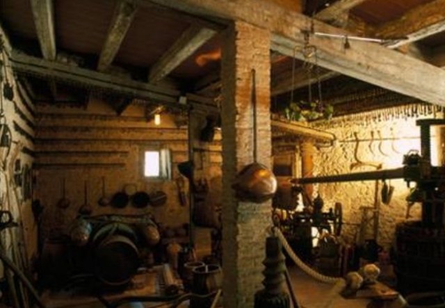 el interior de un museo